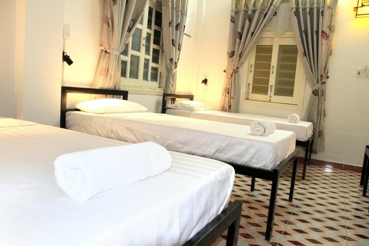 Quy Long Homestay Hoi An Esterno foto
